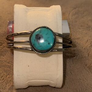 Beautiful sterling silver turquoise vintage cuff